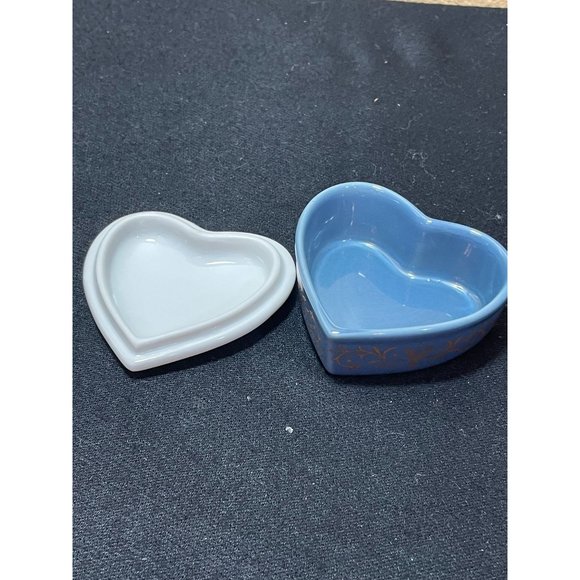 Hallmark Fine Porcelain Small Heart Shaped Trinket Box Floral Blue/Gold/Red - Picture 4 of 7